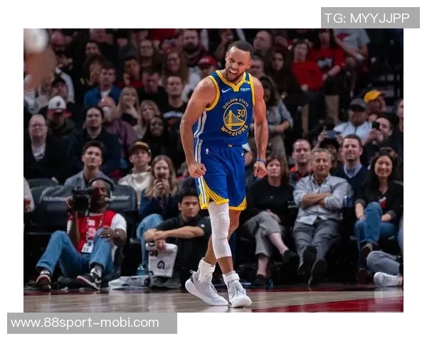 库里表达对胜利的热爱并渴望再次夺冠的坚定信念