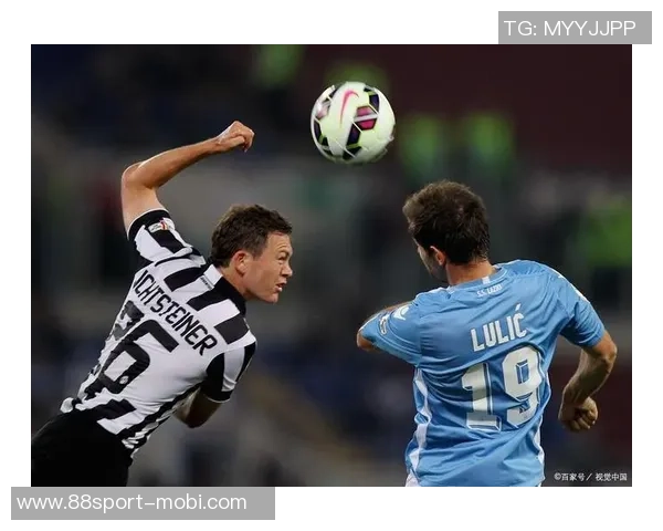 儒尼奥尔精彩助攻助埃因霍温逆转那不勒斯实现反超胜利